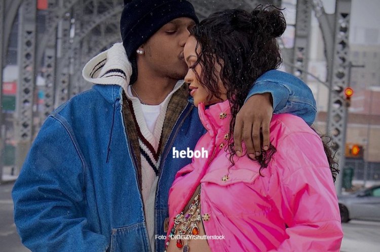 Rihanna Hamil Anak Pertama dengan A$AP Rocky
